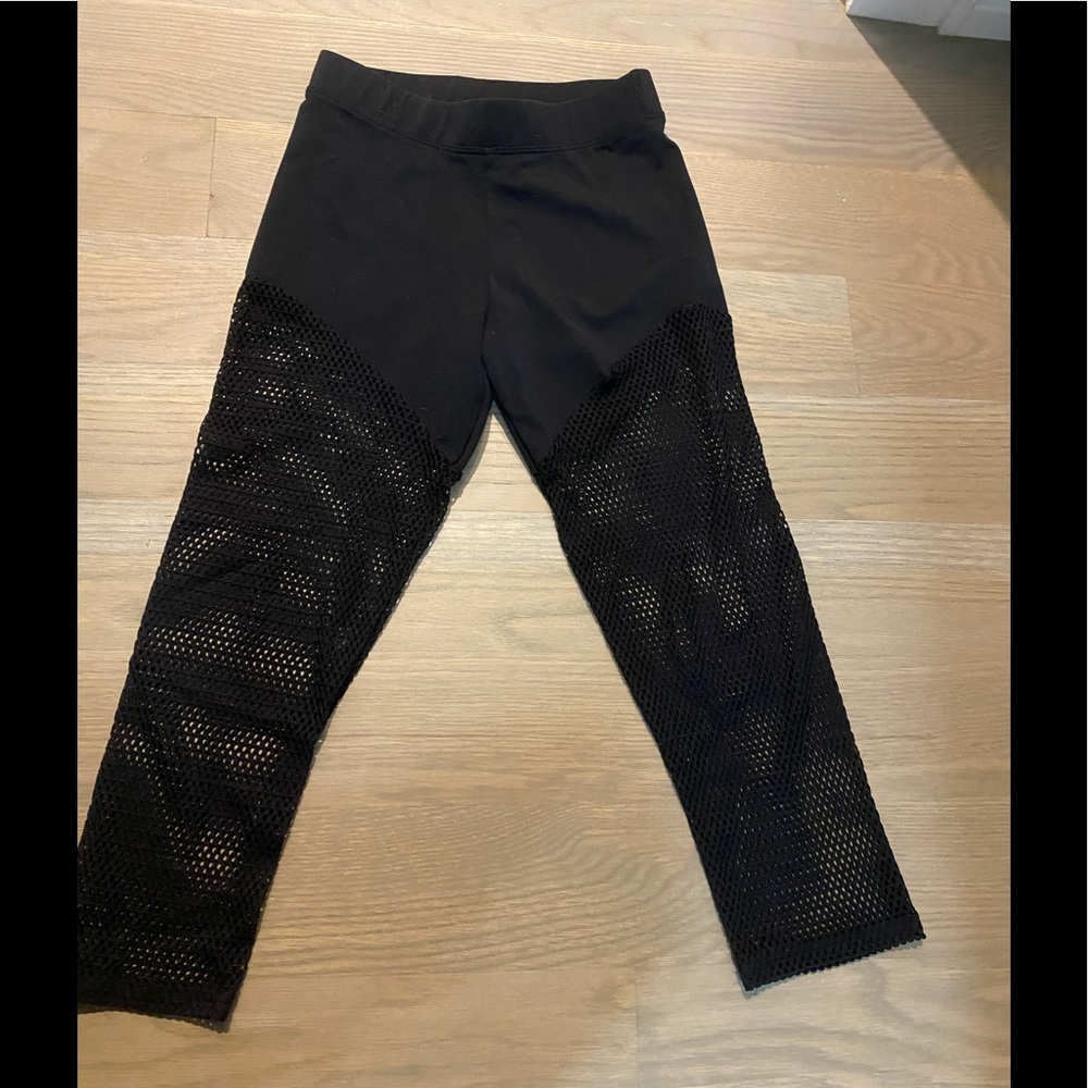 Like new solow crop legging